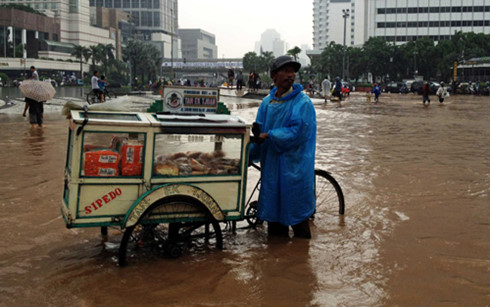 Widespread flooding hits Jakarta
