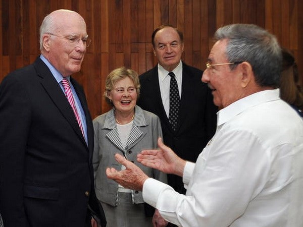 Raul Castro receives delegation from US Congress
