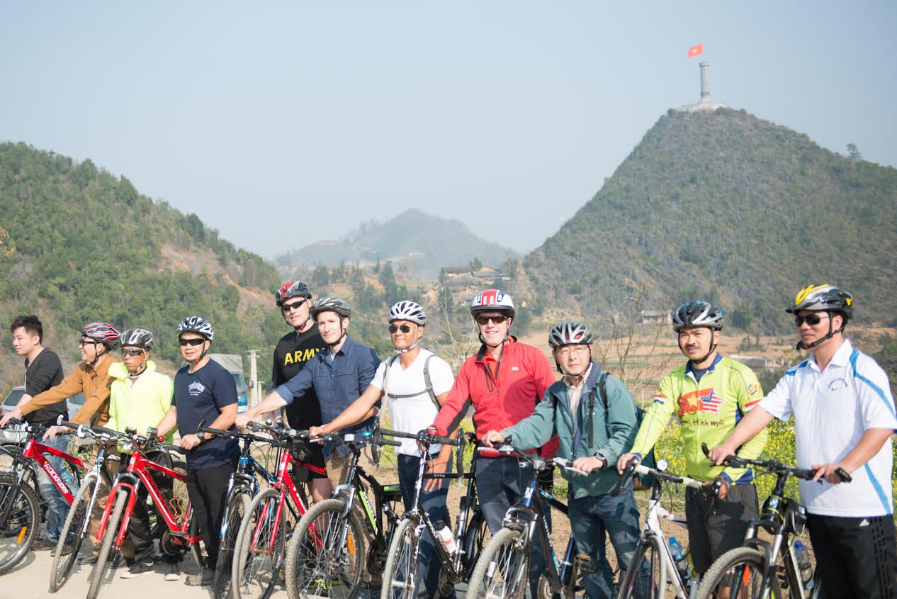 Ambassador Osius bikes Ha Giang province