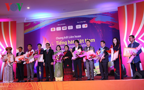Vietnamese person in Thailand wins first prize in Vietnam – ASEAN Singing Festival