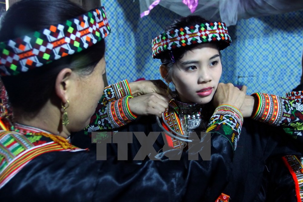 Striking wedding customs of Red Dao ethnic group in Yen Bai