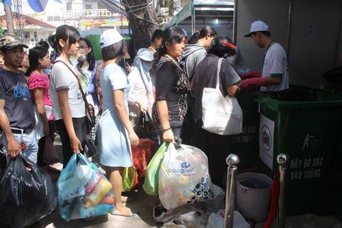 Ho Chi Minh city holds waste recycling festival