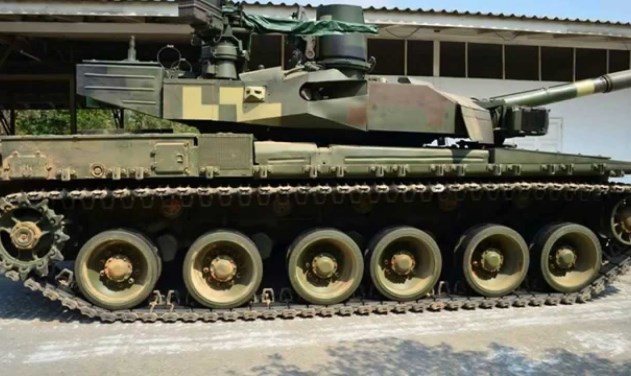 Thailand cuts down tanks bought from China