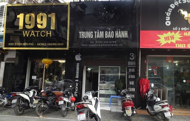 Apple bites into illegal shops in Vietnam