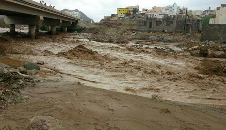 Massive floods hit Iran