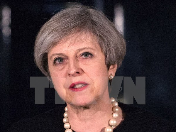 Theresa May begins visit to Middle East