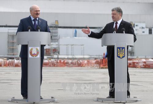 Ukraine and Belarus pledge to bolster friendly ties