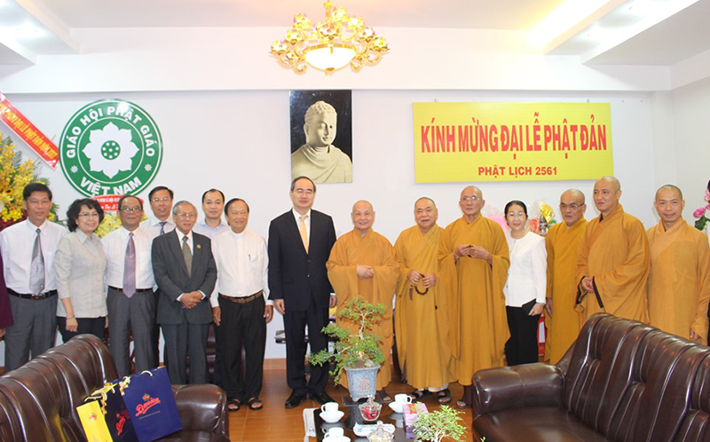 VFF President celebrates Buddha s birthday