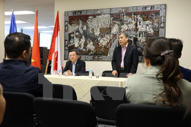 Vietnamese Embassy in Canada visits typical overseas Vietnamese businesses