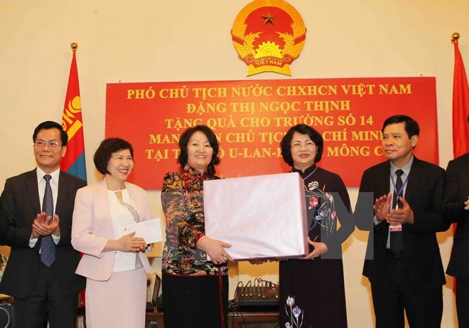 Vice President meets Mongolian supporting Vietnam