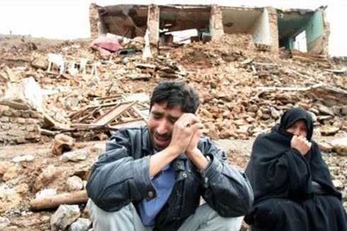 Iran earthquake kills two and injures 225