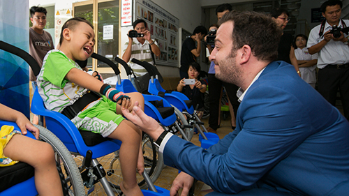 Israeli Embassy presents wheelchairs to disabled Vietnamese children