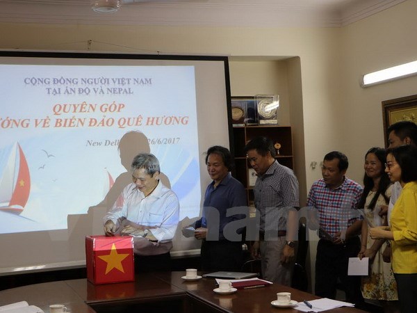 Vietnamese people in India, Nepal and Bhutan look towards homeland’s sea and islands