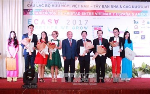 Friendship club for Vietnam, Spanish-speaking countries debuts
