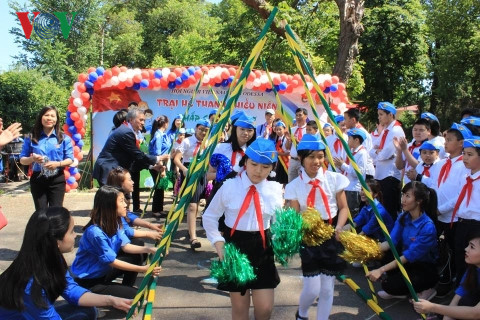 Exciting summer camp for Vietnamese children and adolescents in Ukraine