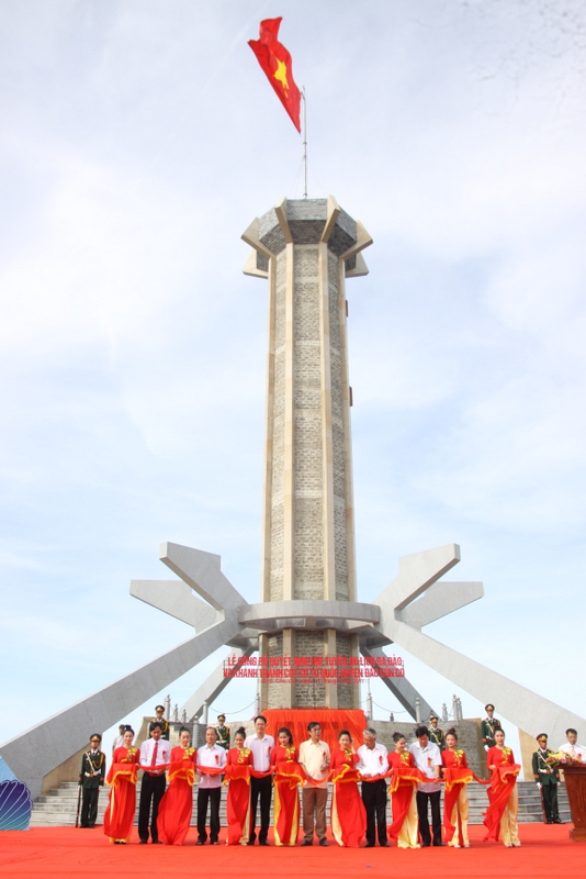 National flagpole inaugurated in Con Co Island