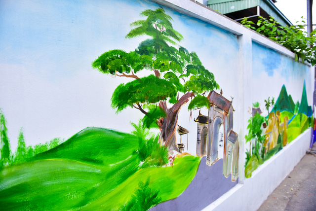 Village with beautiful wall-painting in suburban Hanoi
