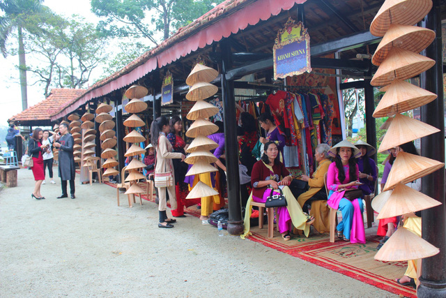 Building artistic cultural space along Huong river in Thua Thien - Hue province