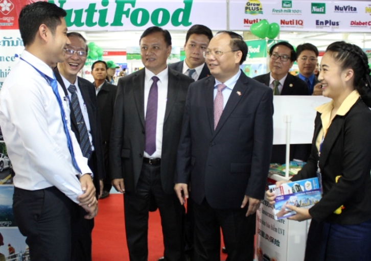 HCM city organizes trade promotion activities in Laos