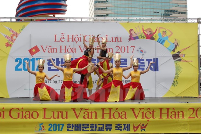 Vietnam-RoK cultural exchange festival held in RoK