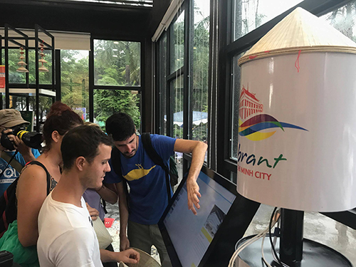 Southern hub opens visitor information and support stations