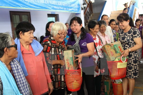 Ho Chi Minh city supports poor women and children in Cambodia