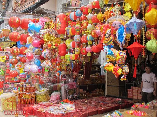 Colorful mid-autumn lantern streets