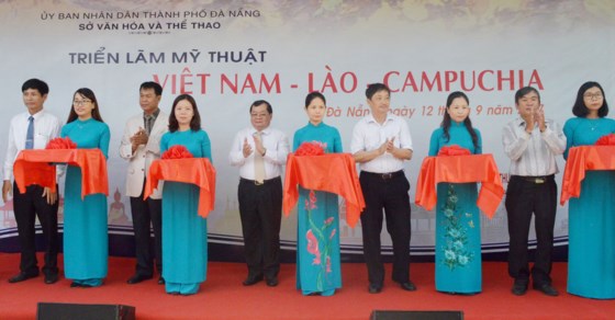 Vietnam-Laos-Cambodia exhibition opens in Da Nang