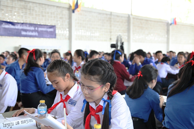 Lao students study Vietnam-Laos friendship and cooperation