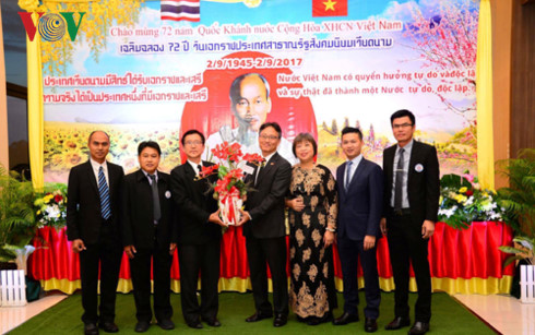 Overseas Vietnamese in Thailand and Cambodia mark National Day