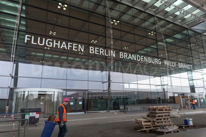 Berlin Airport due to open in June 2018