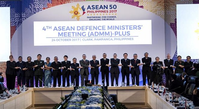 Defence Minister calls for joint efforts in coping with current challenges