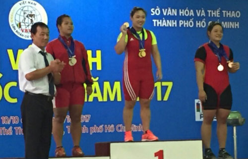 Hanoi women’s and Ho Chi Minh city men’s top the National Weightlifting Championship 2017