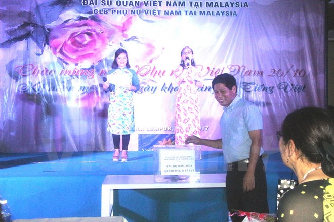 Vietnamese Embassy in Malaysia donates to support flood victims