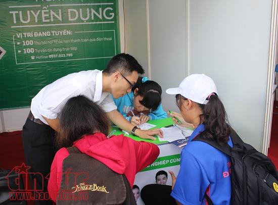 Ho Chi Minh city supports job creation for hundreds of thousands of laborers