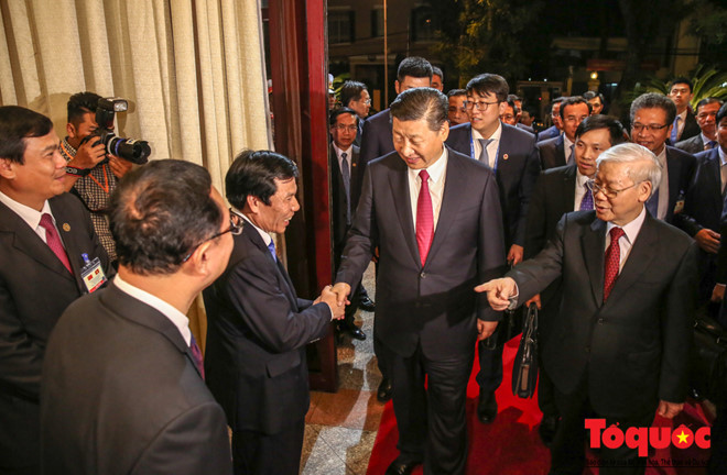 Exhibition on China in the eyes of Vietnamese and Chinese photographers