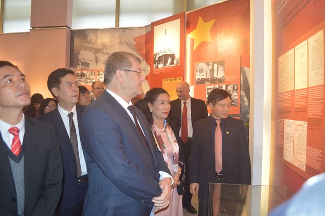 Exhibition on effect of Russian October Revolution on Vietnamese revolution
