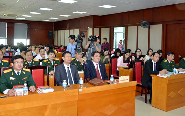 Online dialogue on Russian October Revolution in Hanoi
