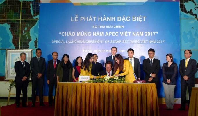 Stamp set on APEC Vietnam 2017 issued