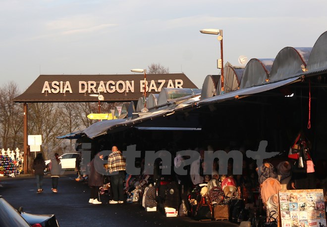 Over CZK5 million raised to support Vietnamese victims of market fire in Czech