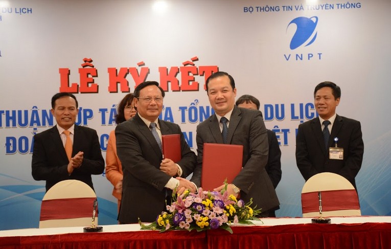 VNAT, VNPT join hands to develop smart tourism