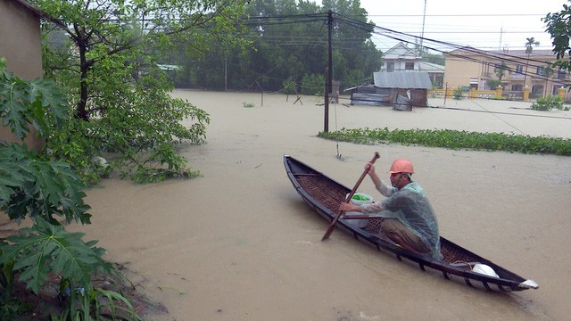 Vietnamese Association in France donates to support flood victims
