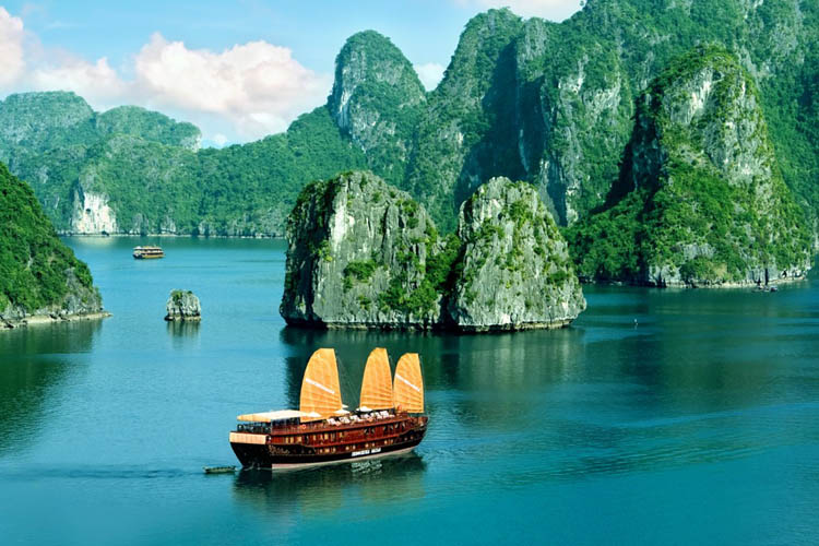 Quang Ninh ready for 2018 National Tourism Year