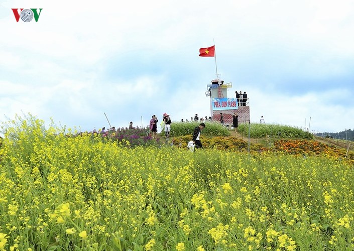 Amazing beauty of Pha Din pass
