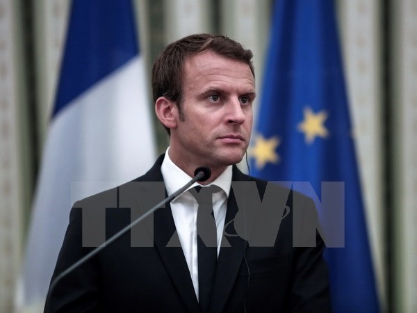 Emmanuel Macron to visit Russia in 2018