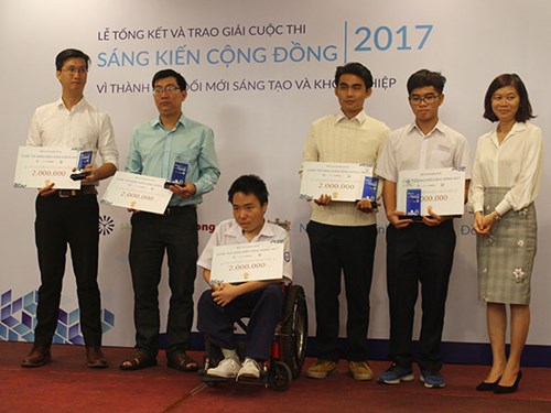 Winners of community initiatives contest awarded