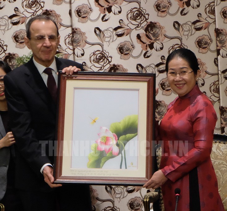 Russian bureau willing to cooperate with Ho Chi Minh city in social and human issues