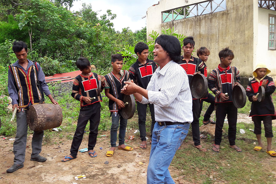 Training course on gongs for young people in Chu Puh district