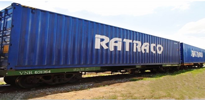 Vietnam launches first container train to China