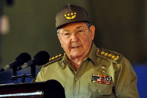 Cuban government postpones elections until April 2018